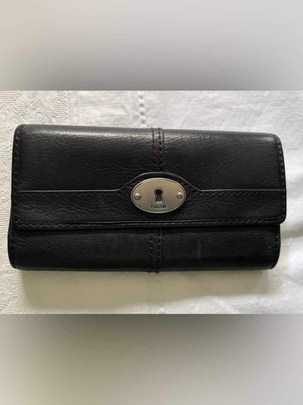 Fossil Black Leather Wallet with Metal Keyhole Plaque